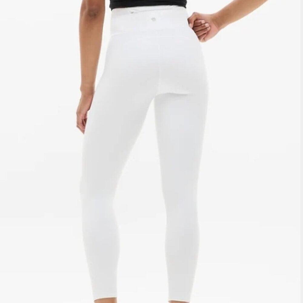 Athleta Pacesetter Ultra High Rise 7/8 Legging in Bright White (Size S)
